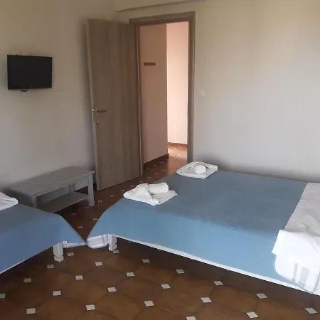Drossia 4 Mavrovoúnion